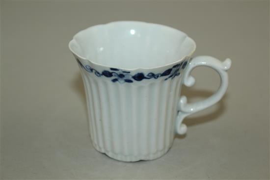 A Worcester early reeded coffee cup, c.1754, 5.5cm